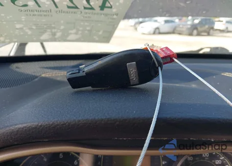 2017 Jeep Cherokee Latitude 4X4 z USA, uszkodzony, nr VIN 1C4PJMCB7HW501797